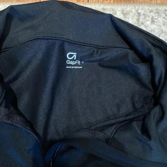 GAP FIT WOMENS PULL OVER LIGHT SWEATER BLACK - Picture 3 of 3